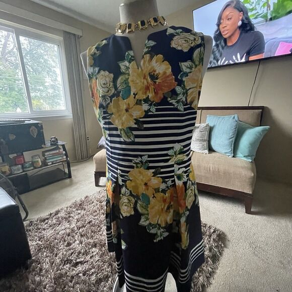 DB Estb 1962 Navy White Yellow Spring Summer Floral Striped Pleated Dress Sz 16 - Picture 4 of 15